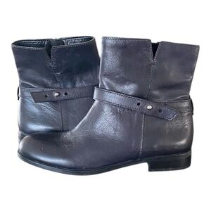 Franco Sarto dark navy blue leather booties. Sz 37.5